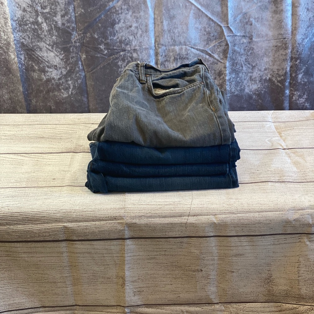 4 PAIRS of Men’s Old Navy Jeans - size 36/34 - relaxed fit - Picture 2 of 14